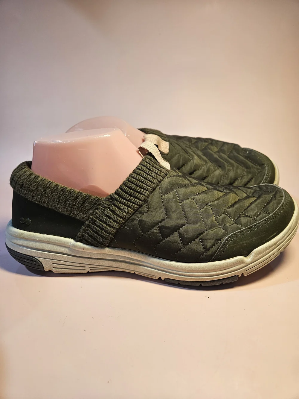 Ryka Quilted Olive Green Slip-On Sneakers with Beige Pull Tab. Bin10 Size 8